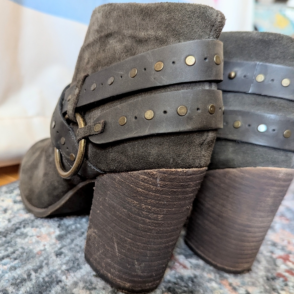 Calvin Klein Daisy Ankle Boots Coffee Grey Brown Buckled Studded Heeled Y2K 8 - Picture 5 of 13